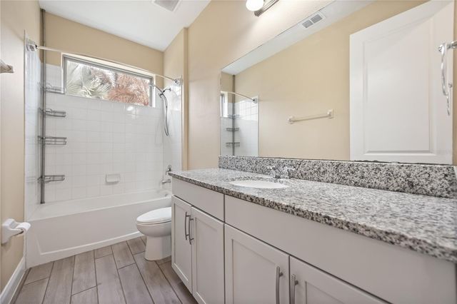 8324 VIVARO ISLE WAY, Windermere, FL 34786