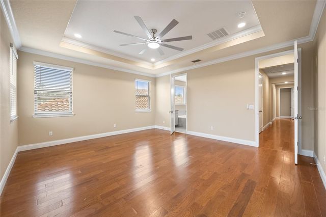 8324 VIVARO ISLE WAY, Windermere, FL 34786