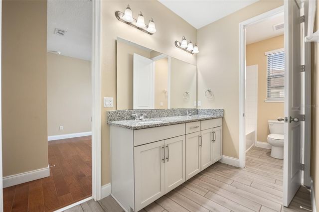 8324 VIVARO ISLE WAY, Windermere, FL 34786