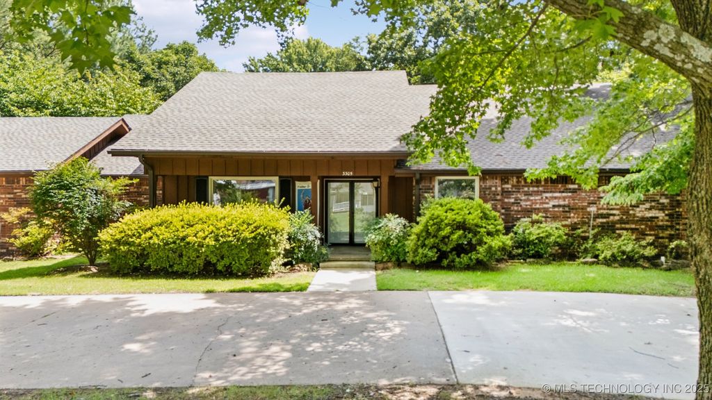 3305 E Harris Road, Muskogee, OK 74403