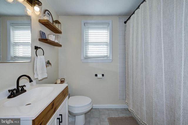 34 OAKFORD AVE, New Egypt, NJ 08533