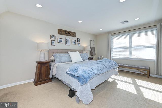 34 OAKFORD AVE, New Egypt, NJ 08533