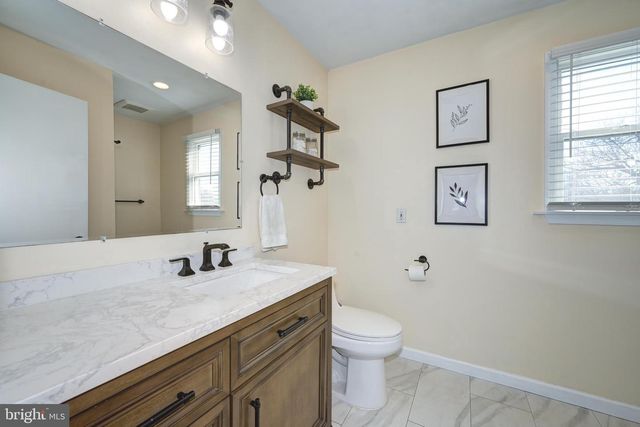 34 OAKFORD AVE, New Egypt, NJ 08533