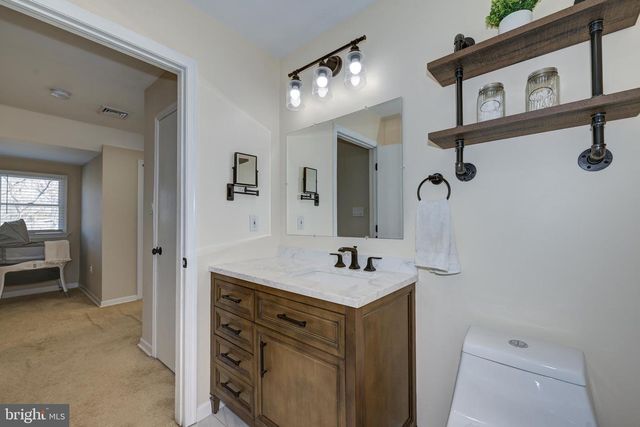 34 OAKFORD AVE, New Egypt, NJ 08533