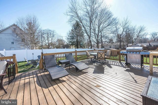 34 OAKFORD AVE, New Egypt, NJ 08533