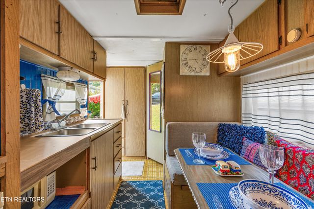 610 Whistling Swan St, Townsend, TN 37882