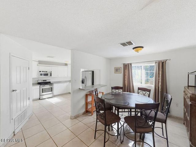 445 Suzi Way, Socorro, TX 79927