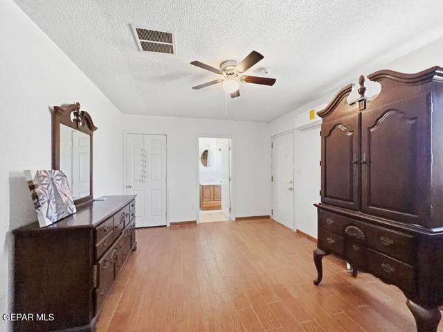 445 Suzi Way, Socorro, TX 79927