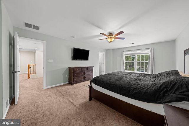 8393 TENBROOK DR, Gainesville, VA 20155