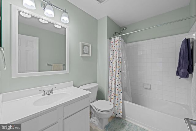 8393 TENBROOK DR, Gainesville, VA 20155