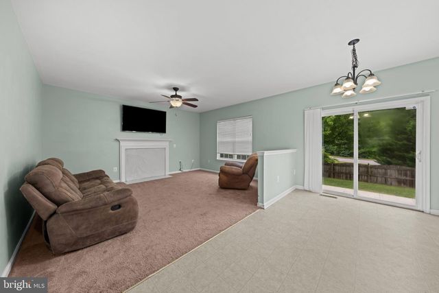 8393 TENBROOK DR, Gainesville, VA 20155