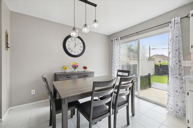 578 E Mahan Avenue, Hazel Park, MI 48030