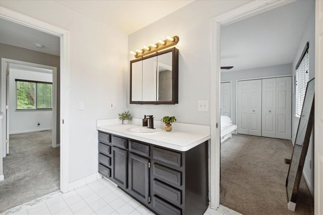 578 E Mahan Avenue, Hazel Park, MI 48030