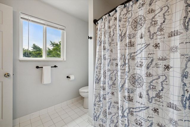 578 E Mahan Avenue, Hazel Park, MI 48030