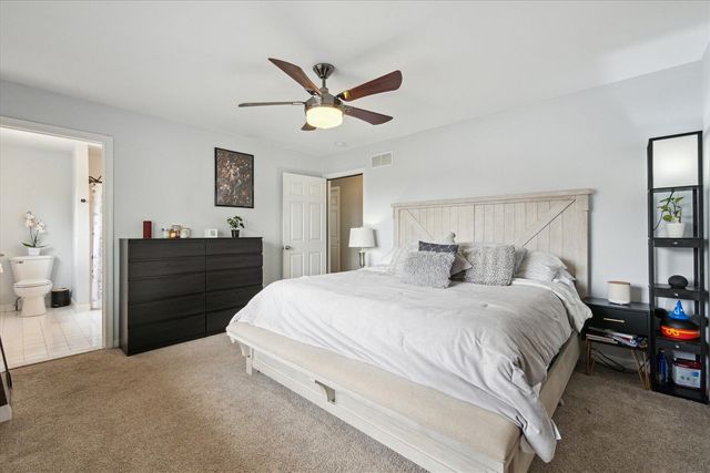 578 E Mahan Avenue, Hazel Park, MI 48030