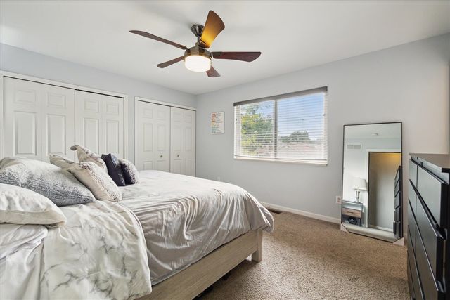 578 E Mahan Avenue, Hazel Park, MI 48030