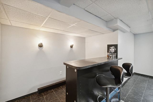 578 E Mahan Avenue, Hazel Park, MI 48030