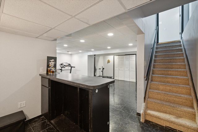 578 E Mahan Avenue, Hazel Park, MI 48030