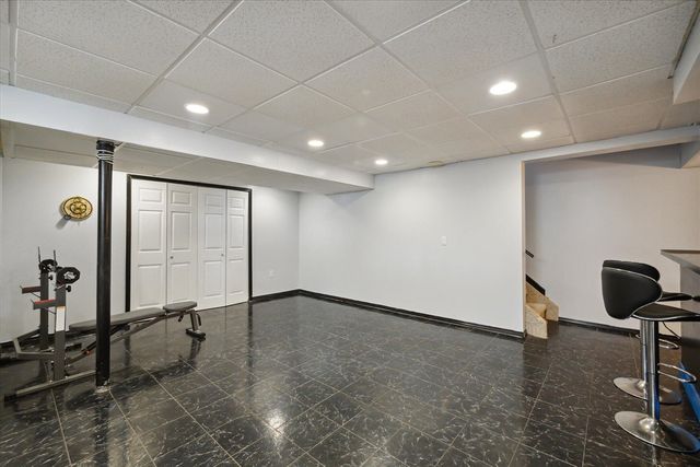 578 E Mahan Avenue, Hazel Park, MI 48030