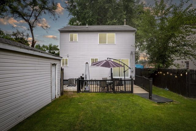 578 E Mahan Avenue, Hazel Park, MI 48030