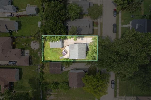 578 E Mahan Avenue, Hazel Park, MI 48030