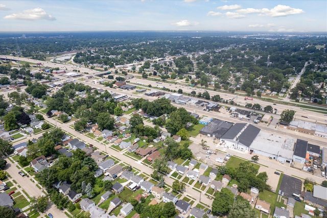 578 E Mahan Avenue, Hazel Park, MI 48030