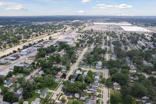 578 E Mahan Avenue, Hazel Park, MI 48030