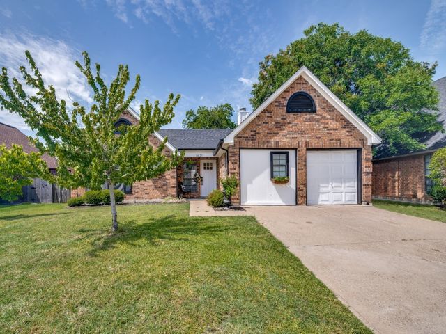 8421 Liberty Lane, Rowlett, TX 75089