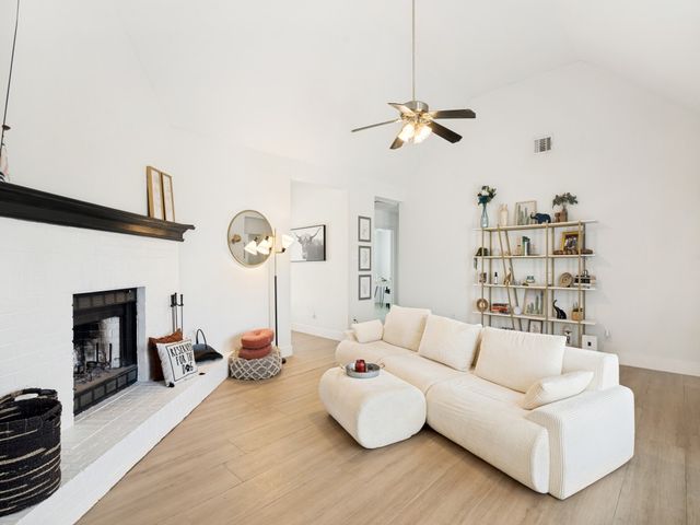 8421 Liberty Lane, Rowlett, TX 75089