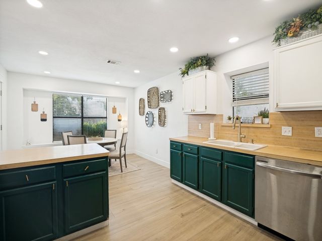 8421 Liberty Lane, Rowlett, TX 75089