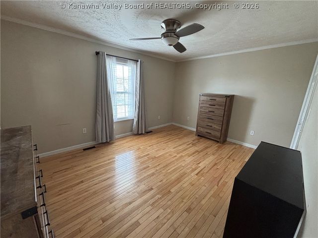 710 Emerald Drive, Hurricane, WV 25526