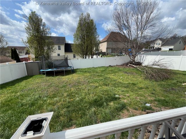 710 Emerald Drive, Hurricane, WV 25526