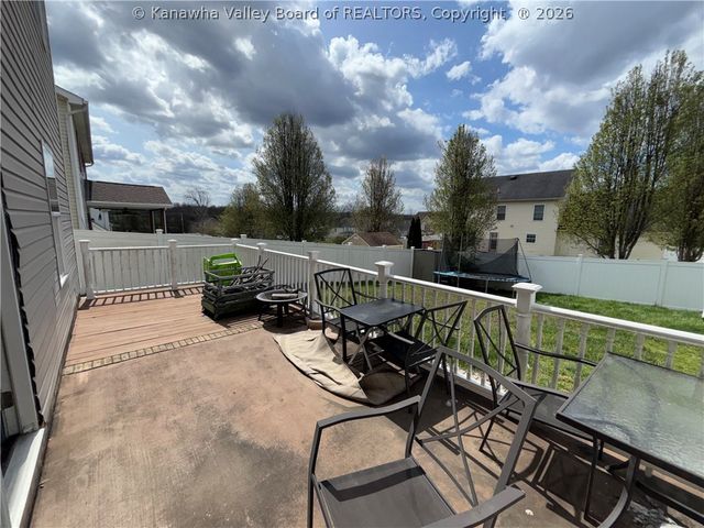 710 Emerald Drive, Hurricane, WV 25526