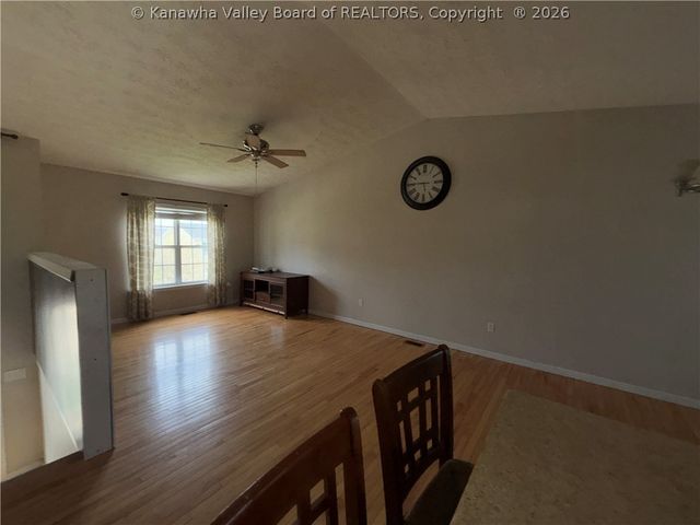 710 Emerald Drive, Hurricane, WV 25526