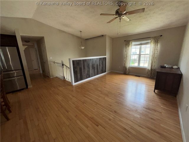 710 Emerald Drive, Hurricane, WV 25526