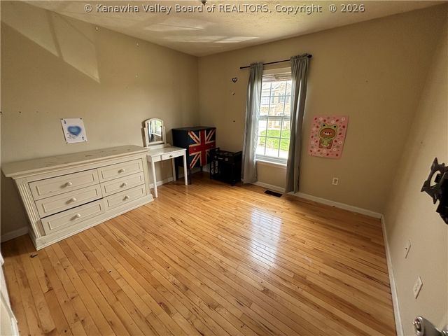 710 Emerald Drive, Hurricane, WV 25526