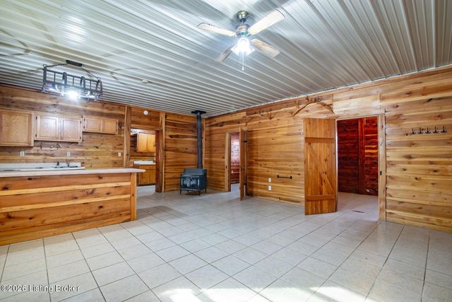 592 Jake Horsley Ln, Stephensport, KY 40170