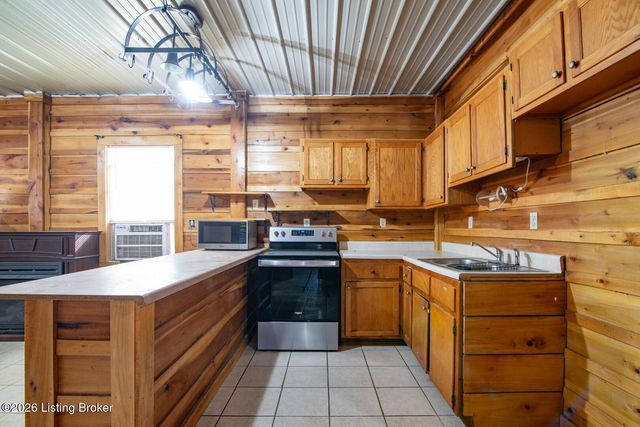 592 Jake Horsley Ln, Stephensport, KY 40170