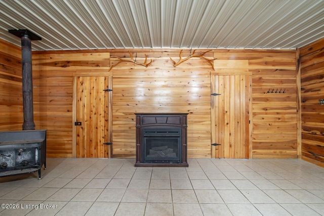 592 Jake Horsley Ln, Stephensport, KY 40170