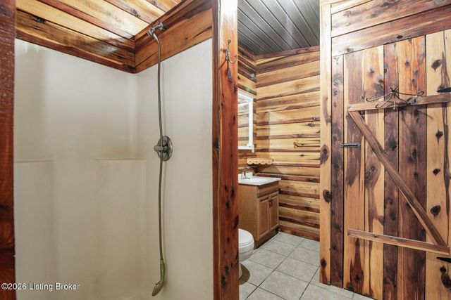 592 Jake Horsley Ln, Stephensport, KY 40170