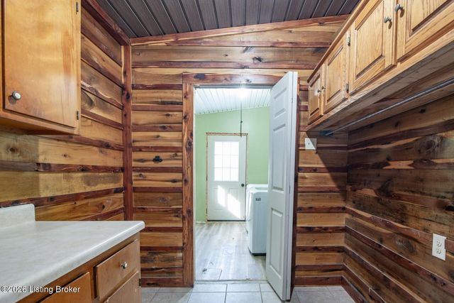 592 Jake Horsley Ln, Stephensport, KY 40170