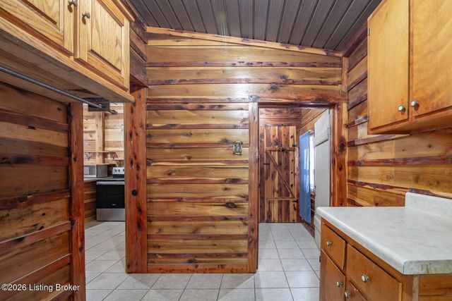 592 Jake Horsley Ln, Stephensport, KY 40170