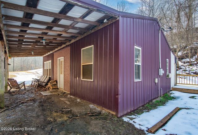 592 Jake Horsley Ln, Stephensport, KY 40170