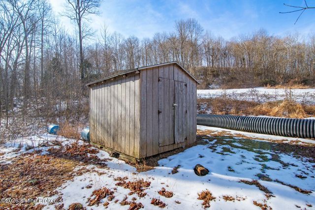 592 Jake Horsley Ln, Stephensport, KY 40170