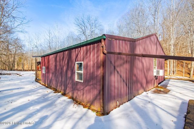 592 Jake Horsley Ln, Stephensport, KY 40170