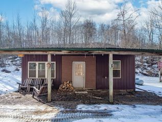 592 Jake Horsley Ln, Stephensport, KY 40170