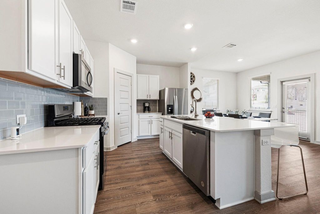 201 Merrick RD, Georgetown, TX 78628