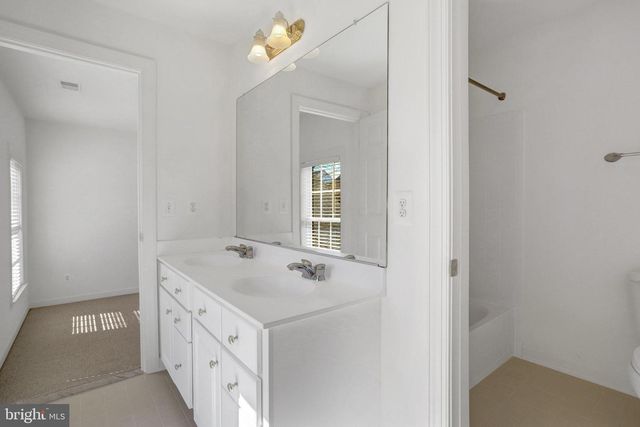 5614 JAMES GUNNELL LN, Alexandria, VA 22310