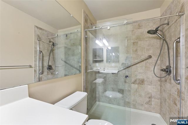1116 Hyde Park Court, Mahwah, NJ 07430