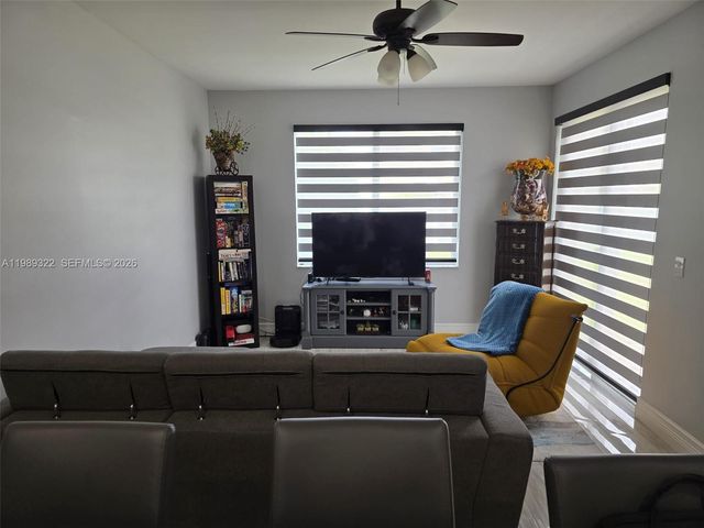 680 NW 159th Avenue, Pembroke Pines, FL 33028